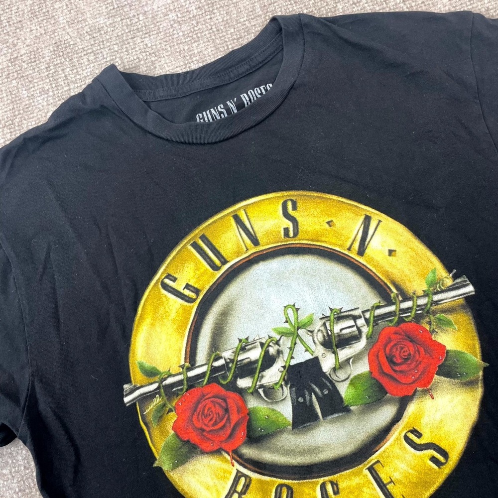 Guns N' Roses T Shirt Mens Medium Black Graphic Cotton Short Sleeve Crew Neck